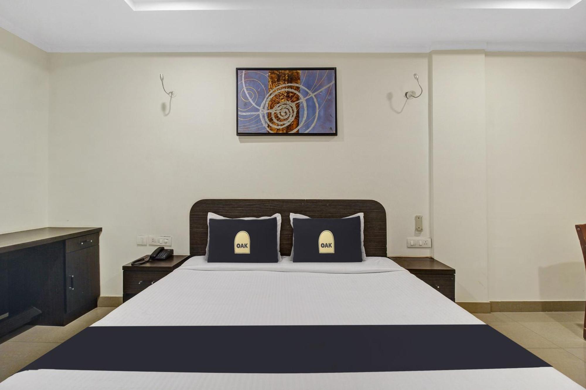Super Townhouse Oak Lb Nagar Ramoji Hotel Hyderabad Exterior photo