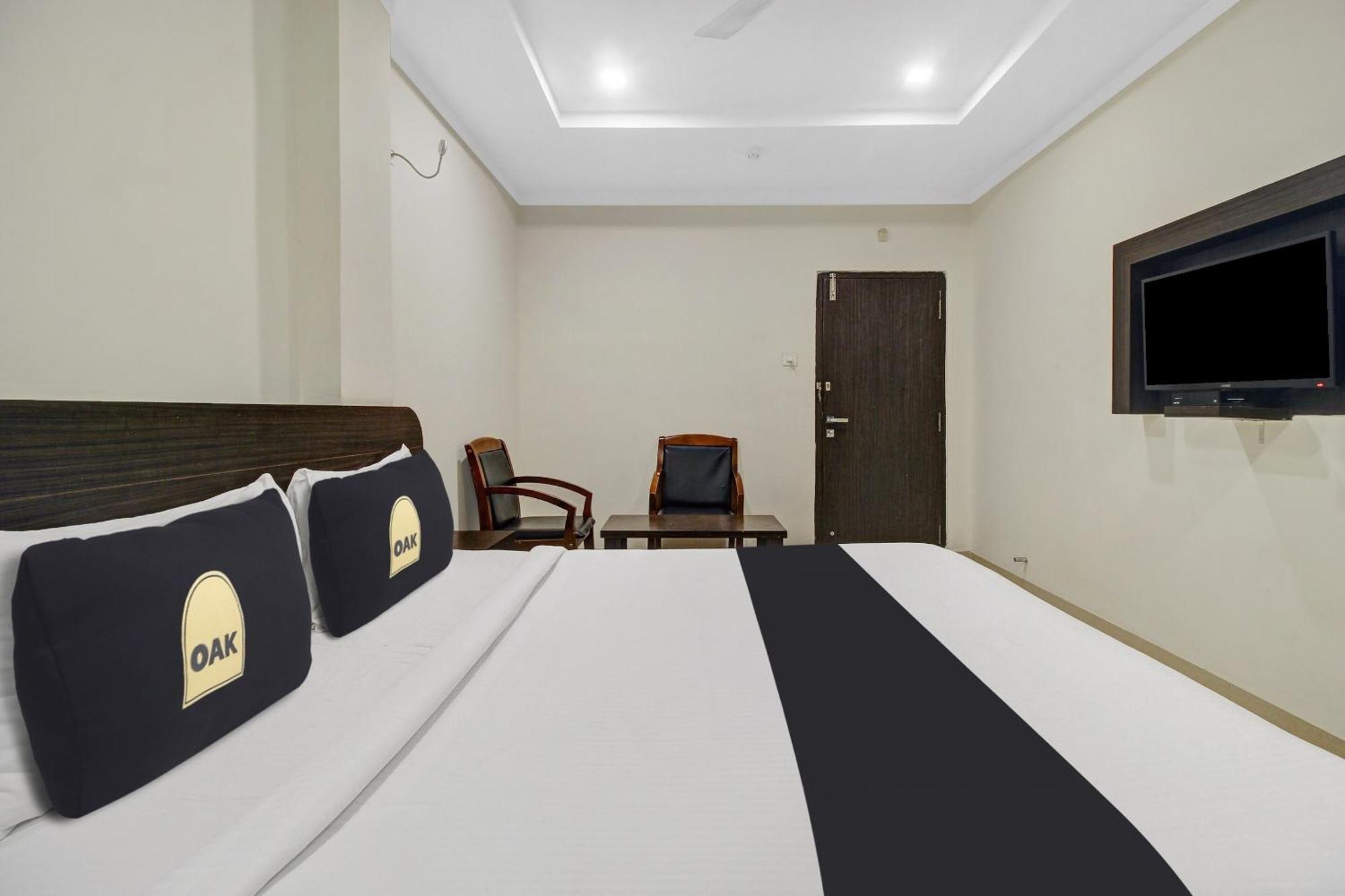 Super Townhouse Oak Lb Nagar Ramoji Hotel Hyderabad Exterior photo