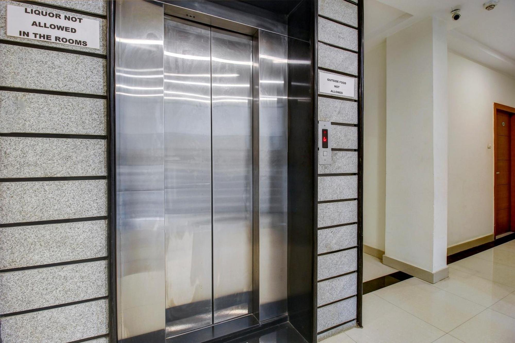 Super Townhouse Oak Lb Nagar Ramoji Hotel Hyderabad Exterior photo